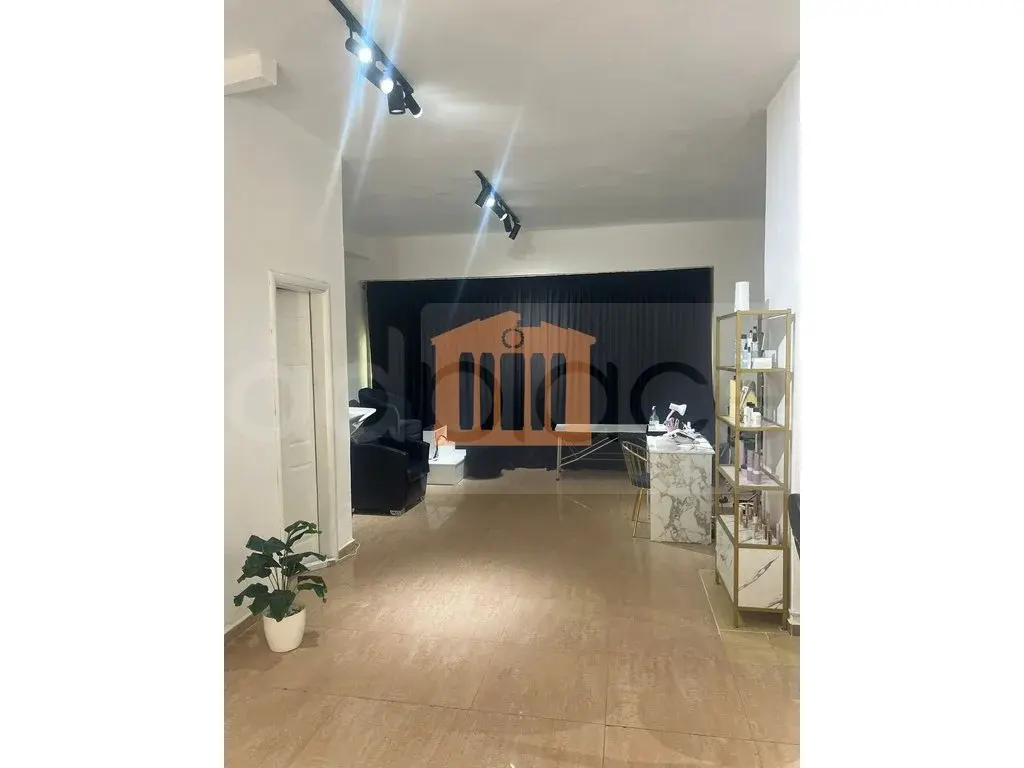Pasuri të palujtshme komerciale 62 m²