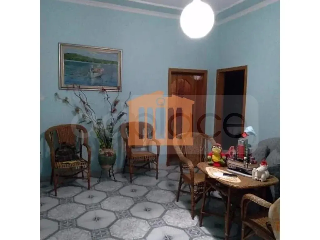 Vilë 400 m² 2 kati