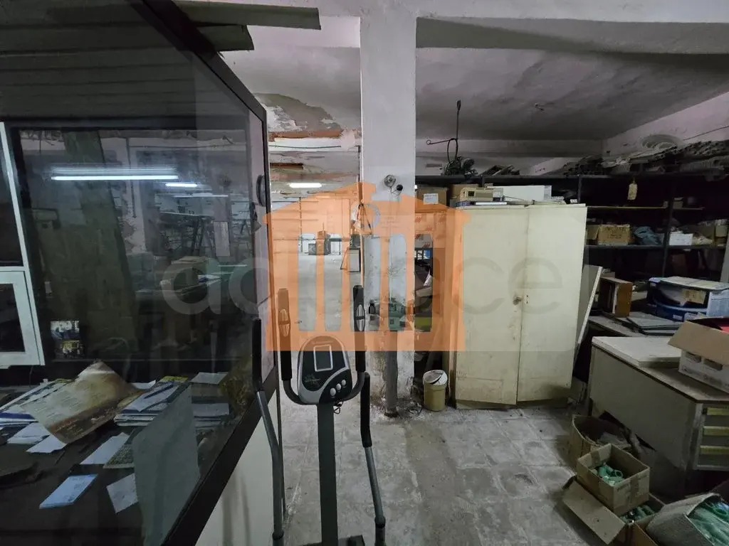 Pasuri të palujtshme komerciale 318 m² 1 kati