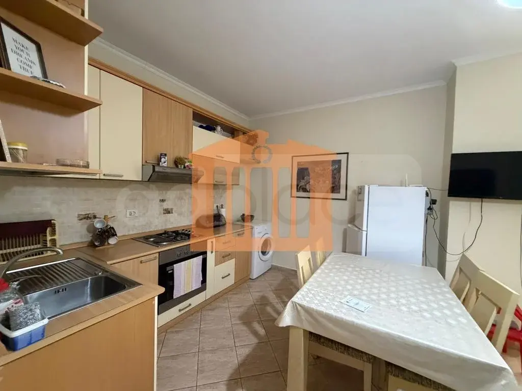 Apartament 1+2 dhoma 70 m² 2 kati