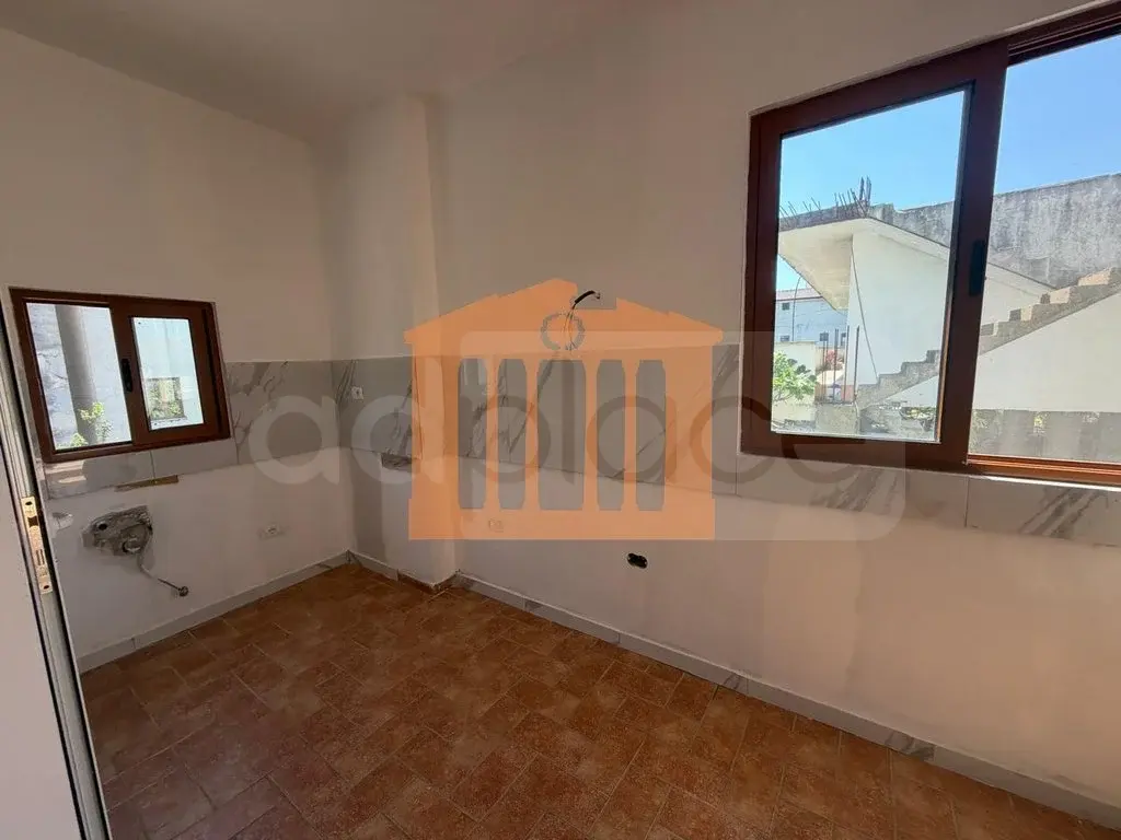 Apartament 1+1 dhoma 65 m² 2 kati