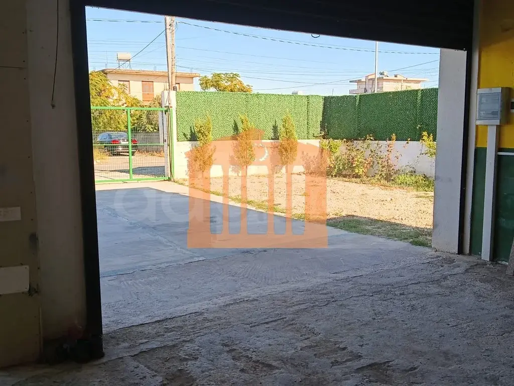Pasuri të patundshme komerciale 100 m²