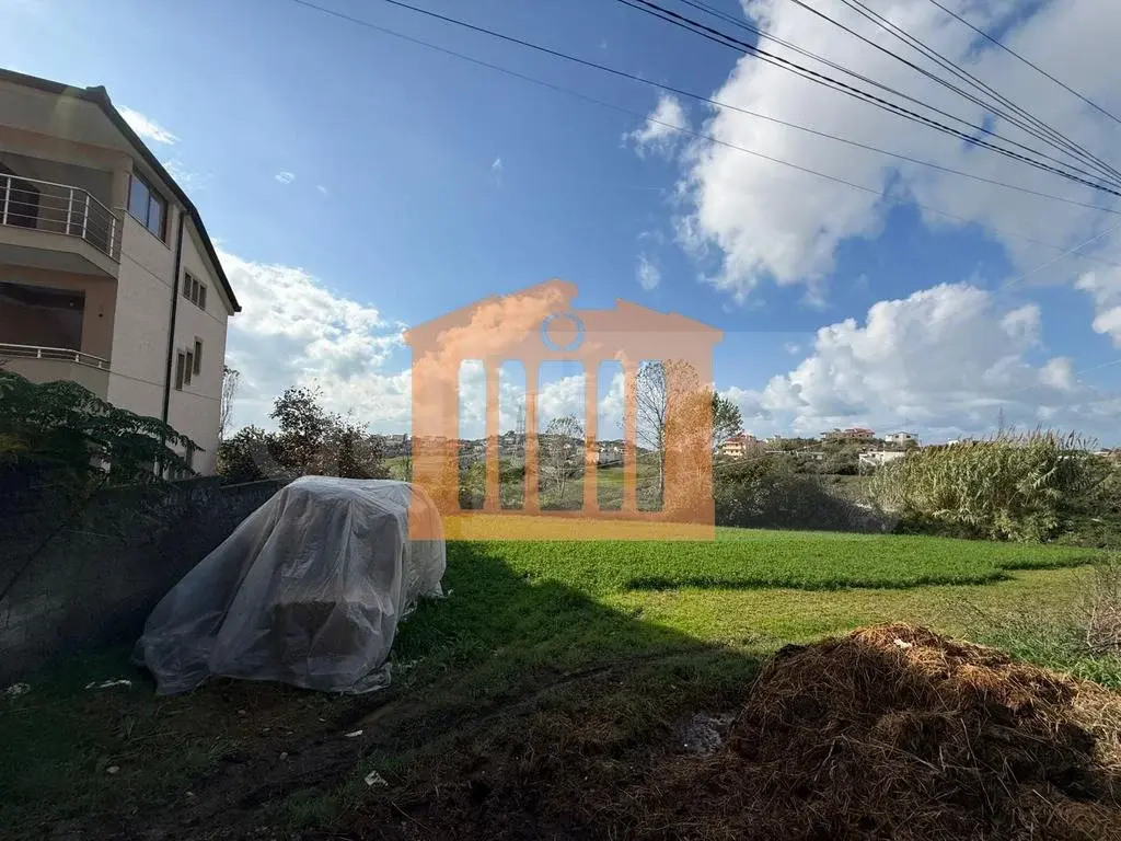 Parcela toke 644 m²