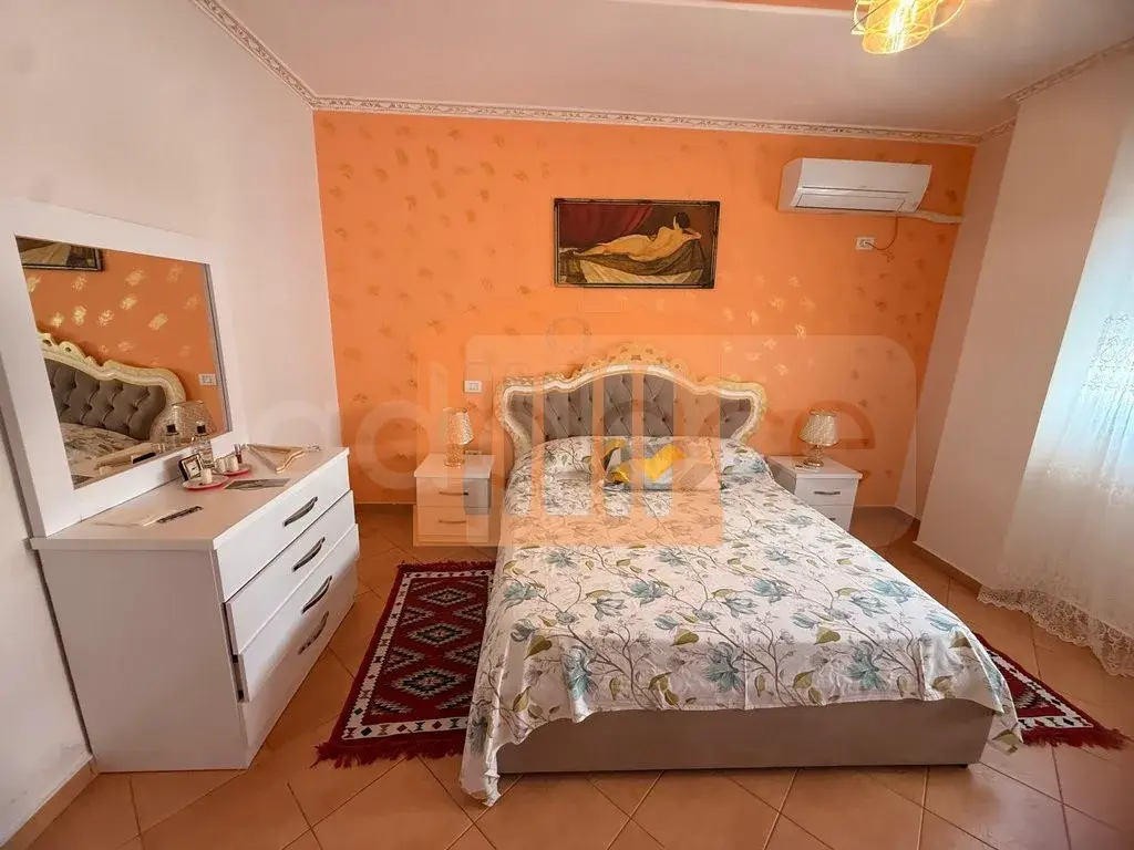 Apartament 1+1 dhoma 90 m² 3 kati