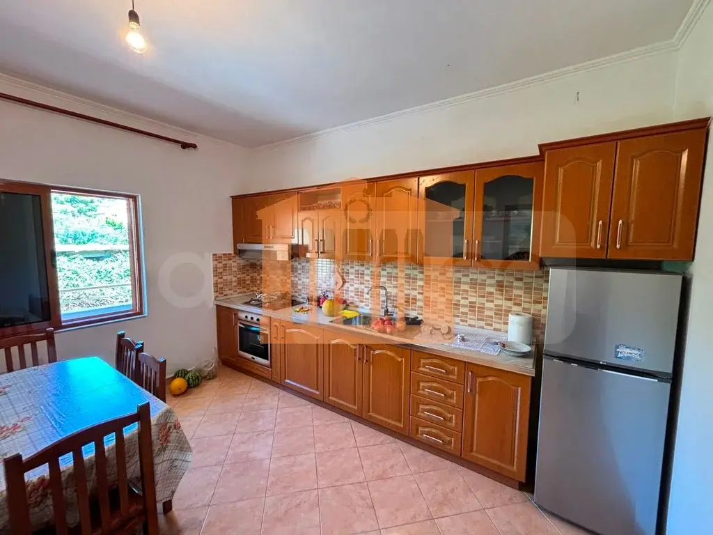 Apartament 1+2 dhoma 105 m² 2 kati