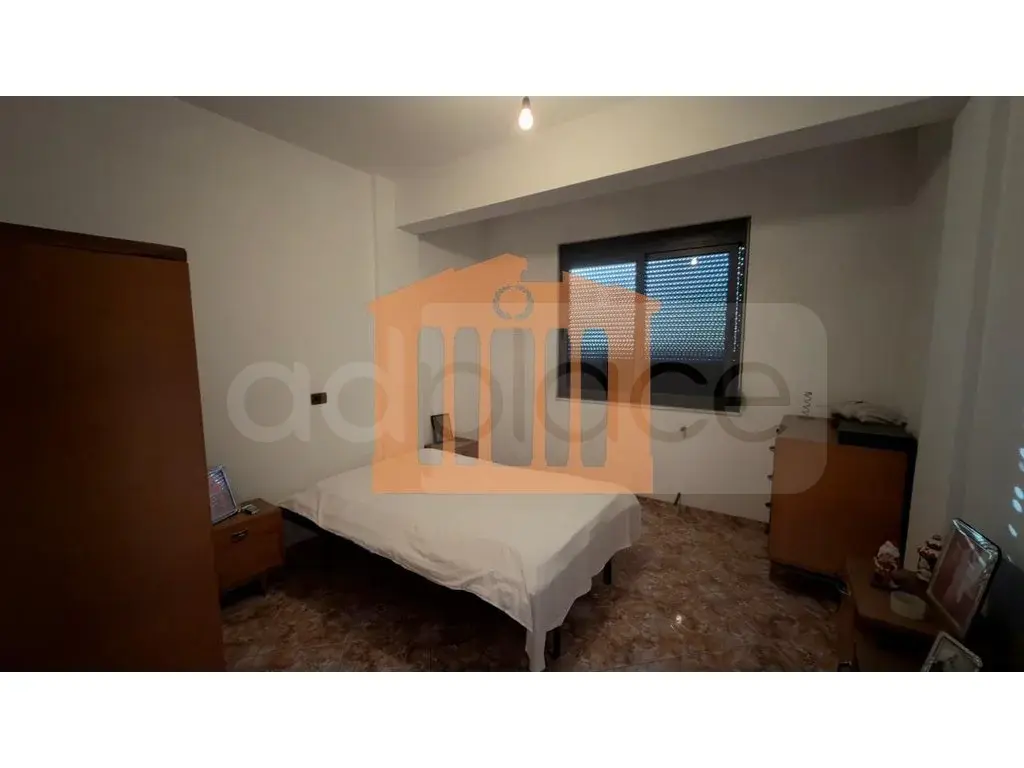 Apartament 1+3 dhoma 124 m² 5 kati