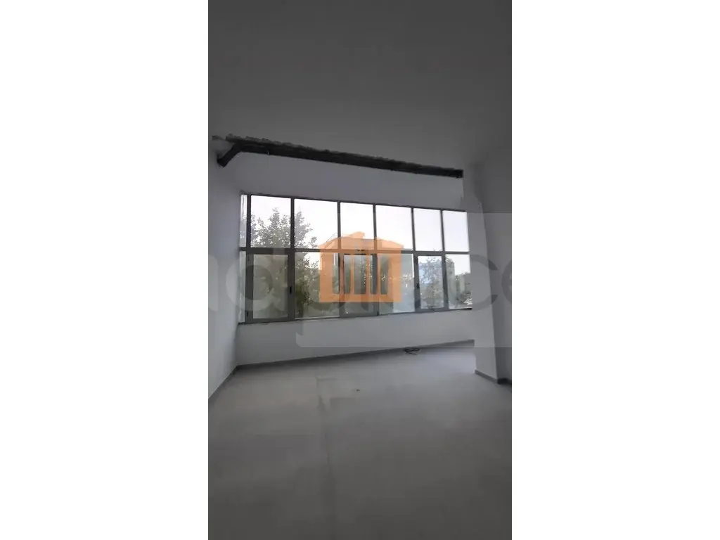 Pasuri të patundshme komerciale 400 m² 2 kati