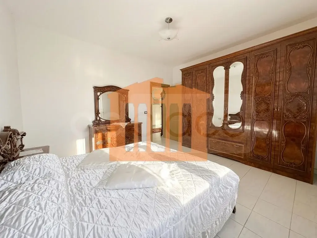 Apartament 1+2 dhoma 220 m² 2 kati
