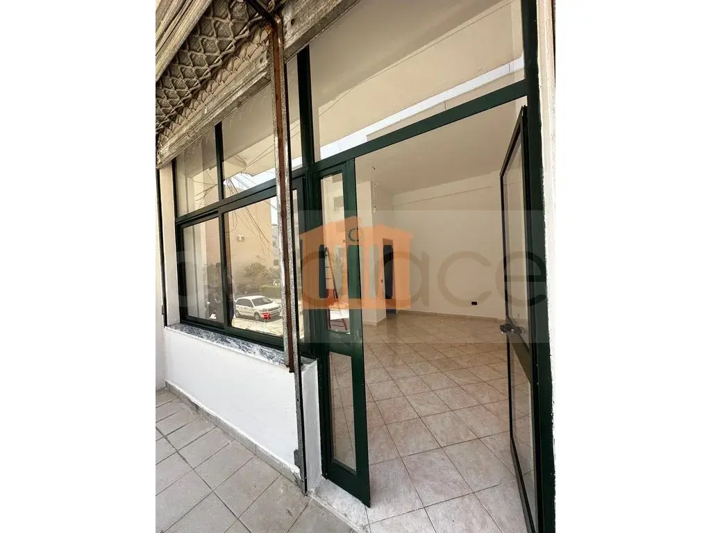 Pasuri të patundshme komerciale 21 m² 1 kati