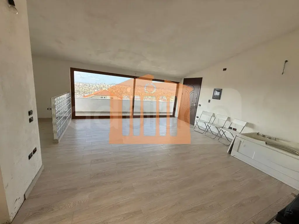 Apartament 1+2 dhoma 100 m² 3 kati