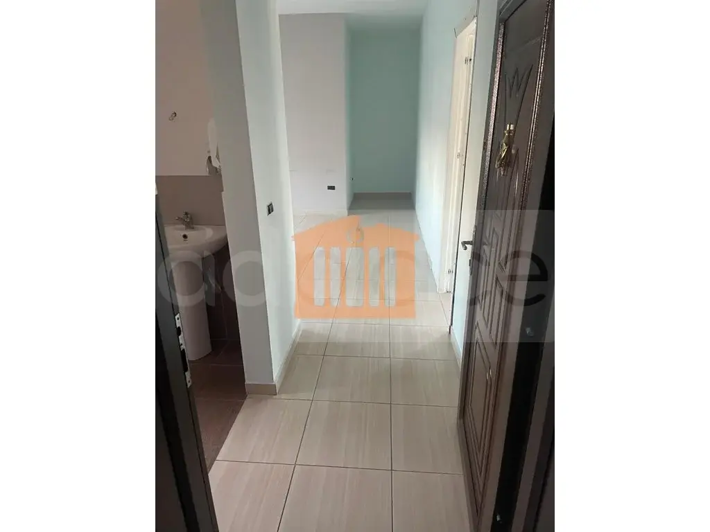 Pasuri të patundshme komerciale 175 m² 3 kati