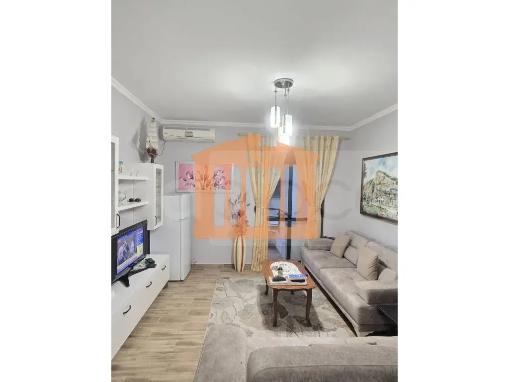 Apartament 1+1 dhoma 3 kati