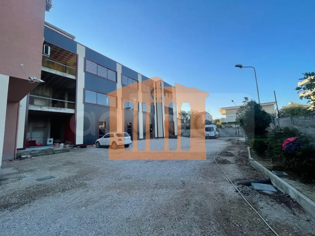 Pasuri të patundshme komerciale 900 m²