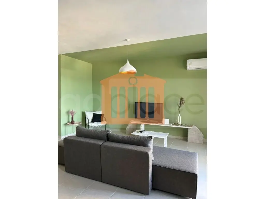 Apartament 1+3 dhoma 140 m² 6 kati
