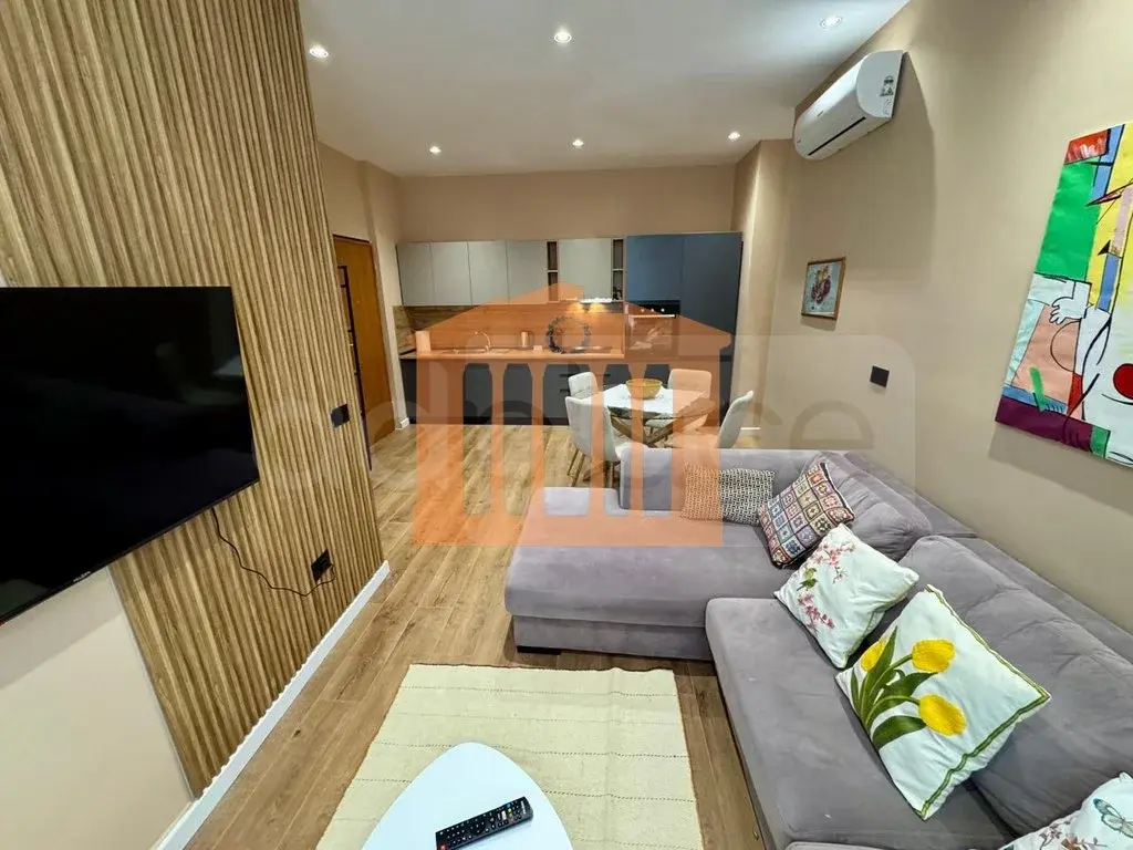 Apartament 1+2 dhoma 80 m² 2 kati