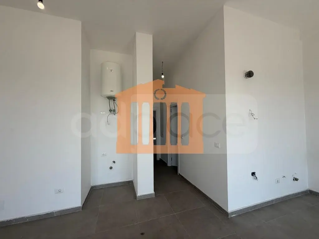 Apartament 1+2 dhoma 85 m² 4 kati