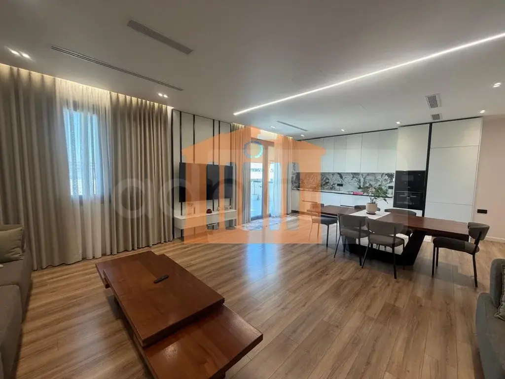 Apartament 1+1 dhoma 170 m² 3 kati