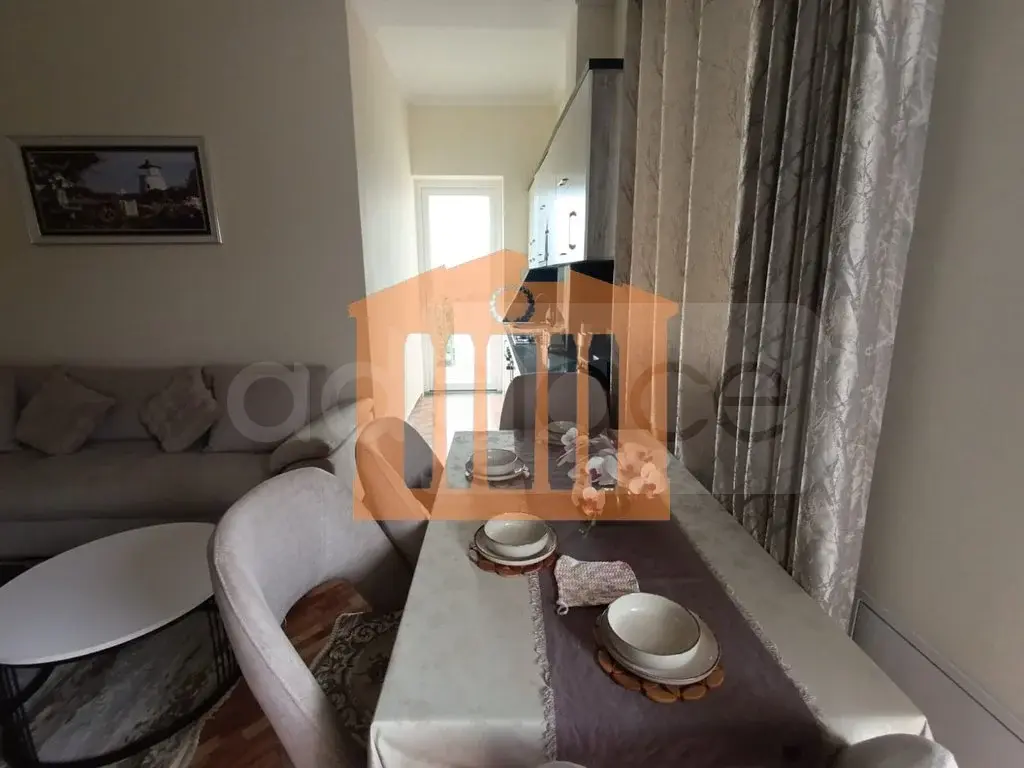 Apartament 1+3 dhoma 100 m² 1 kati