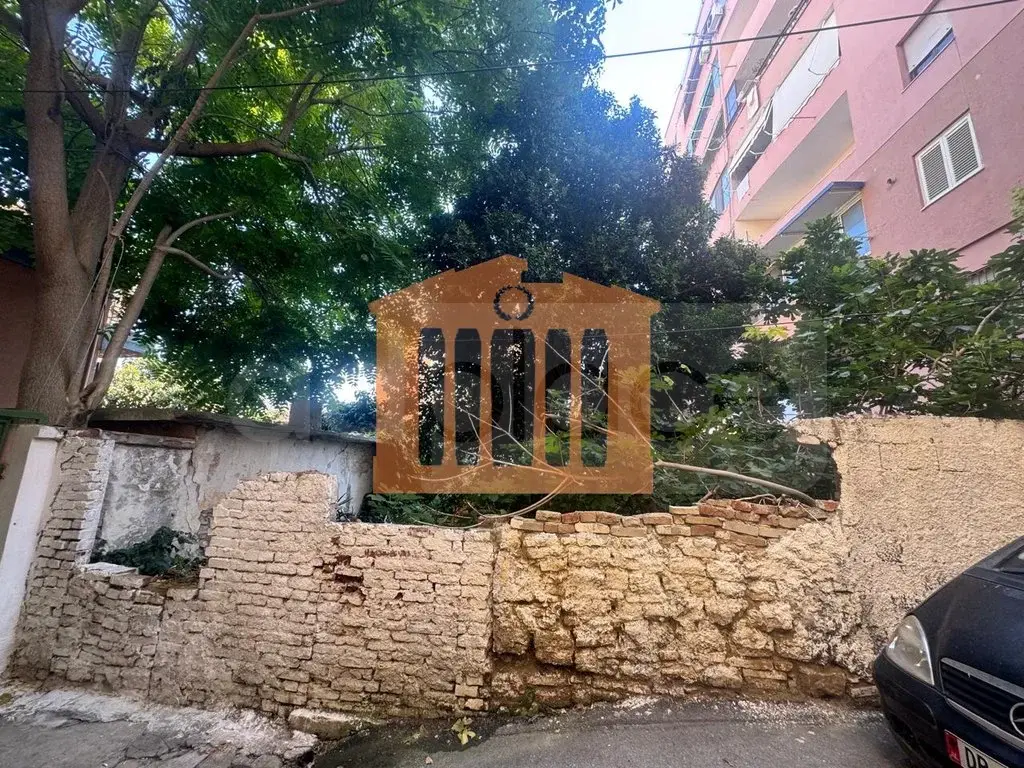Parcela toke 104 m²