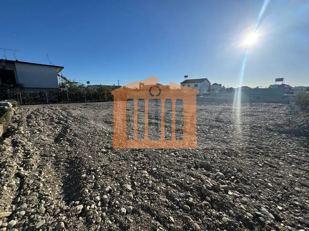 Parcela toke 560 m²