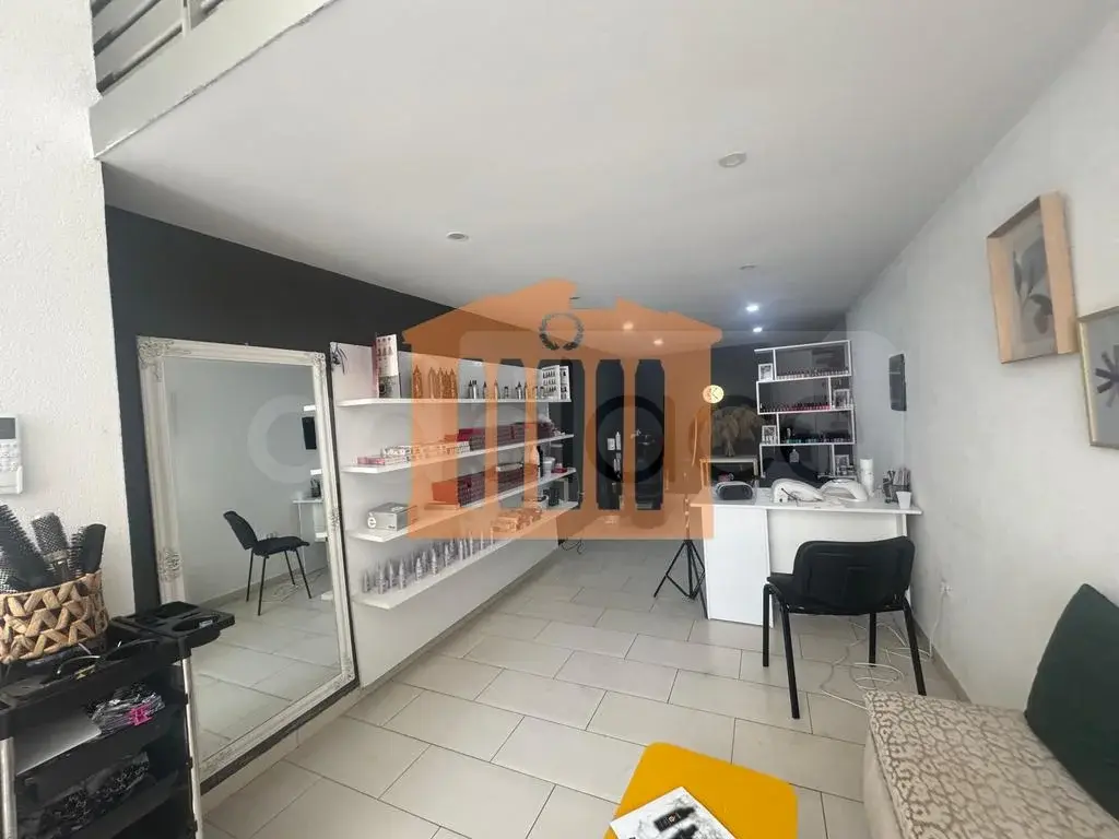 Pasuri të palujtshme komerciale 45 m² 1 kati