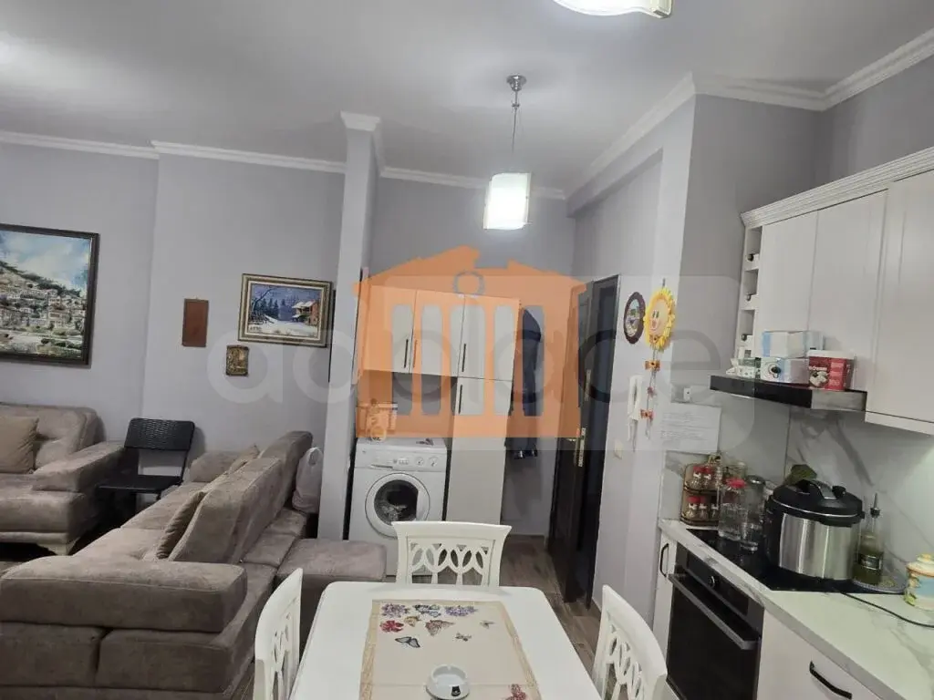 Apartament 1+1 dhoma 3 kati