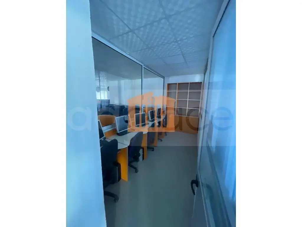 Pasuri të patundshme komerciale 350 m² 3 kati
