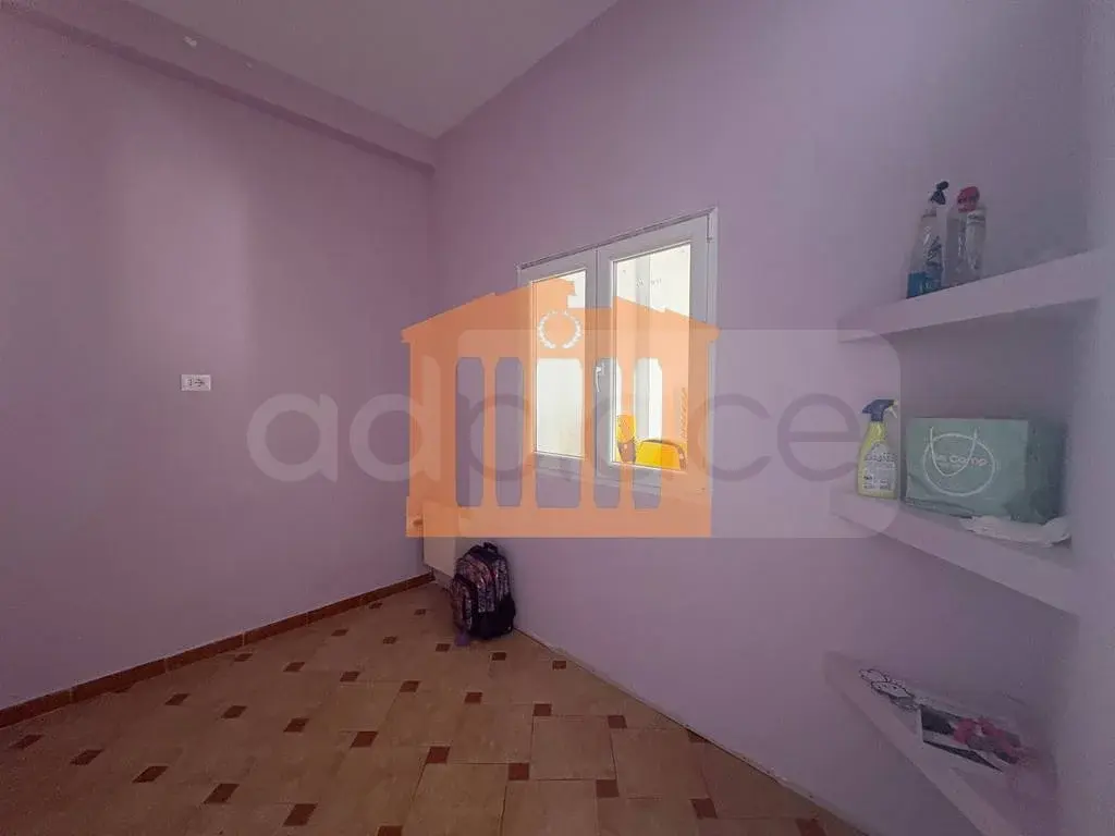 Pasuri të palujtshme komerciale 32 m² 1 kati