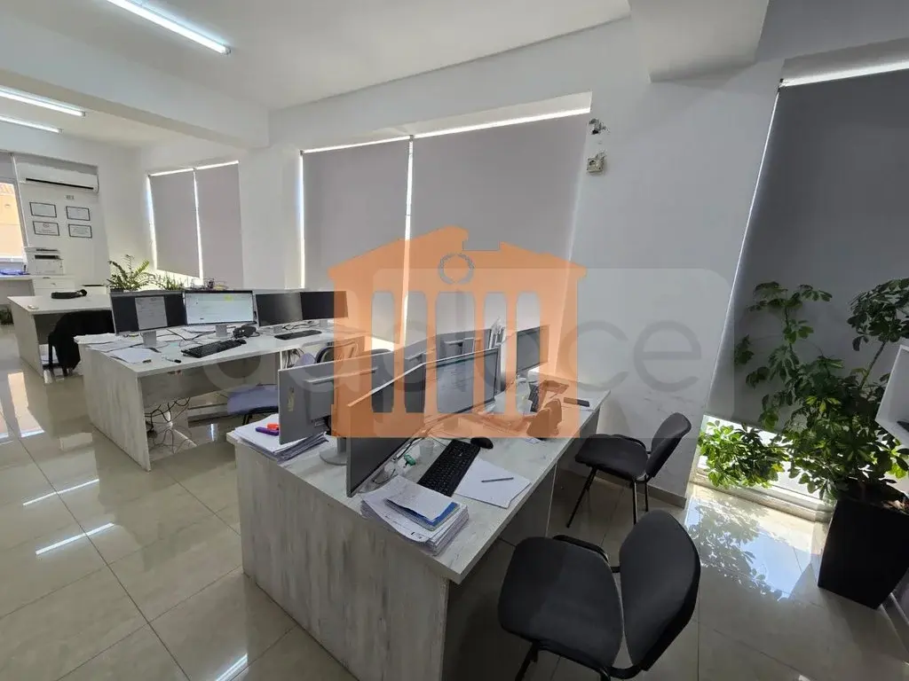 Pasuri të palujtshme komerciale 63 m² 2 kati