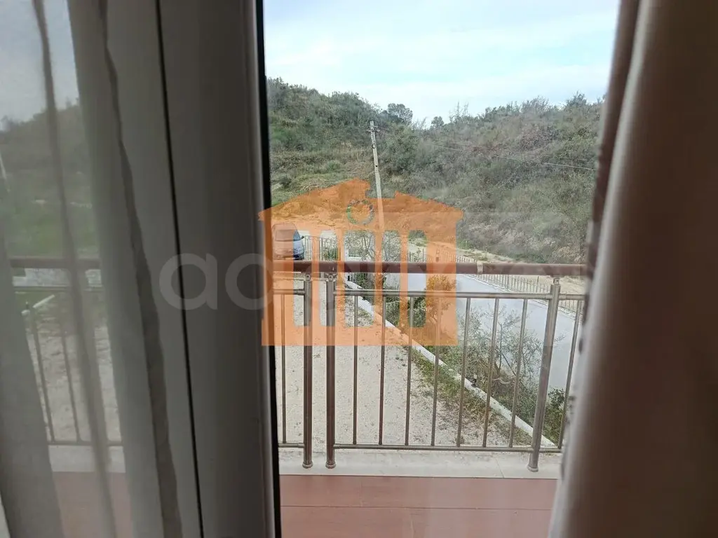 Pasuri të patundshme komerciale 600 m² 6 kati