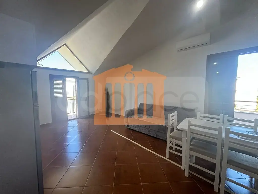 Apartament 1+2 dhoma 151 m² 3 kati