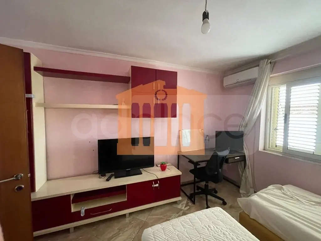 Apartament 1+2 dhoma 90 m² 3 kati
