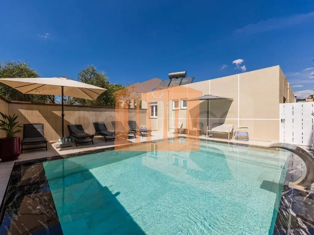 Vilë 160 m² 1 kati
