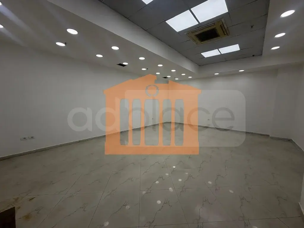 Pasuri të palujtshme komerciale 58 m² 1 kati