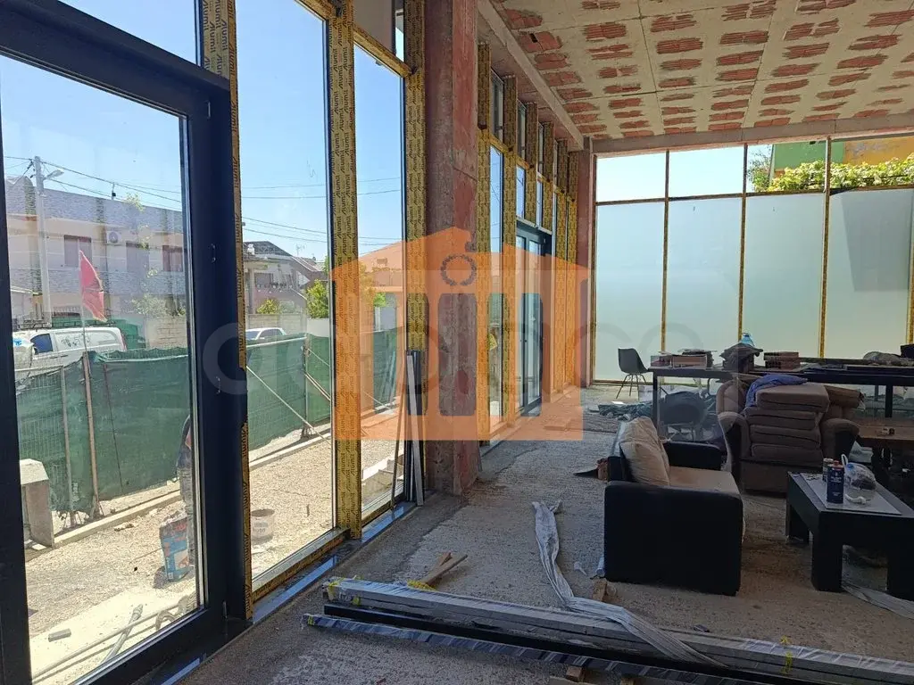 Pasuri të patundshme komerciale 1150 m² 3 kati
