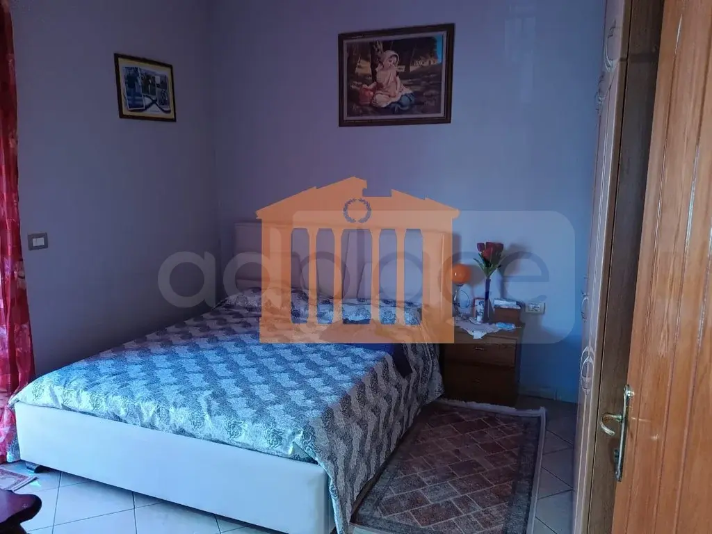 Vilë 480 m² 1, 2, 3 kati