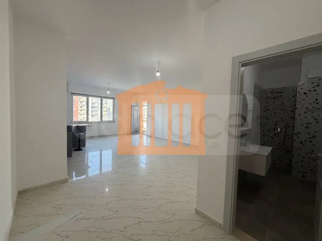 Apartament 1+3 dhoma 100 m² 4 kati