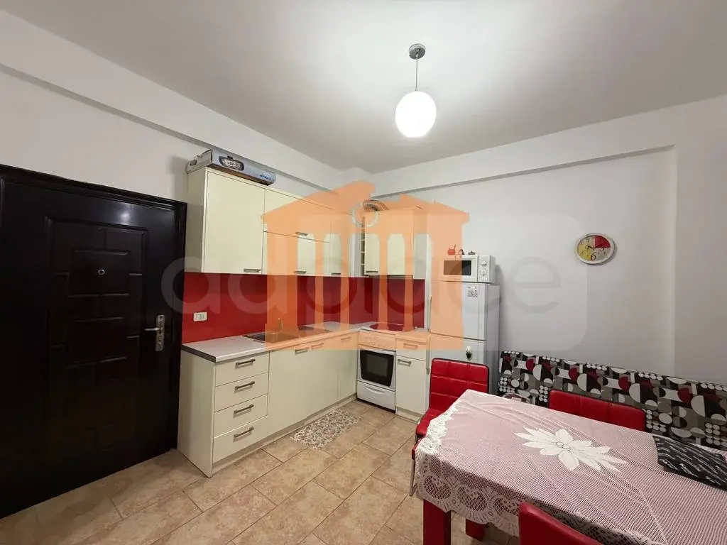 Apartament 1+1 dhoma 4 kati