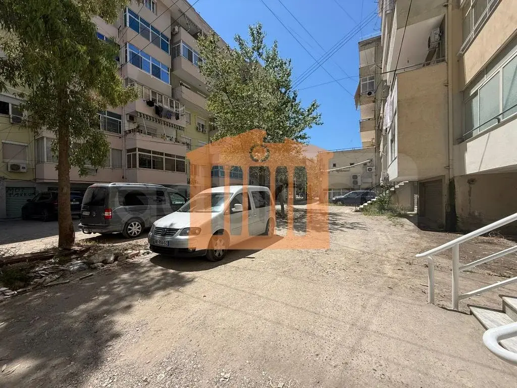 Garazh 16 m² 1 kati