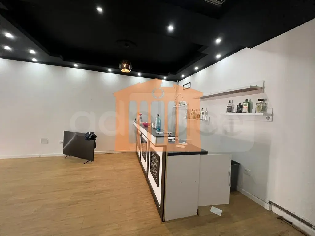 Pasuri të palujtshme komerciale 65 m² 1 kati
