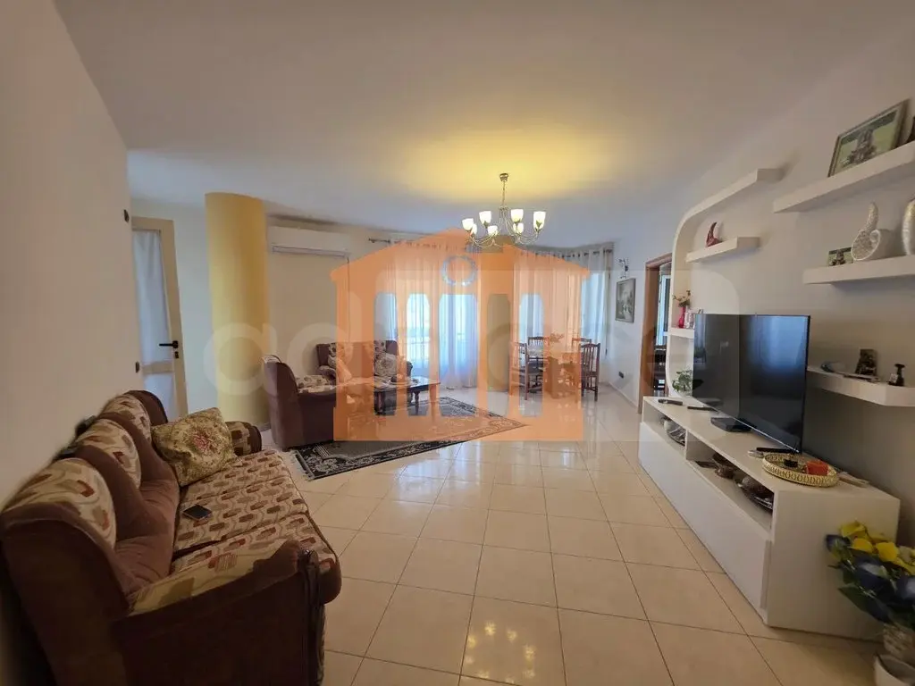 Apartament 1+2 dhoma 5 kati