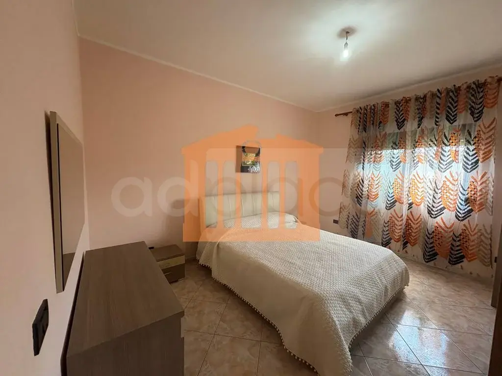 Apartament 1+3 dhoma 125 m² 2 kati