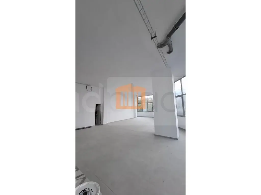 Pasuri të patundshme komerciale 400 m² 2 kati
