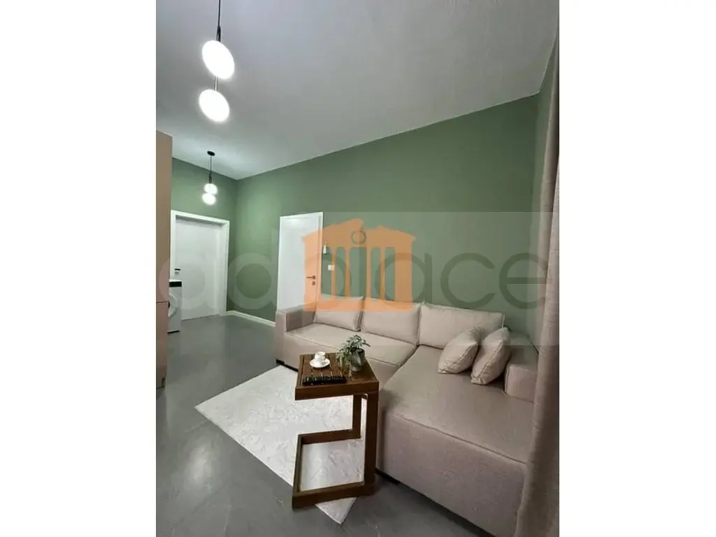 Vilë 440 m² 3 kati