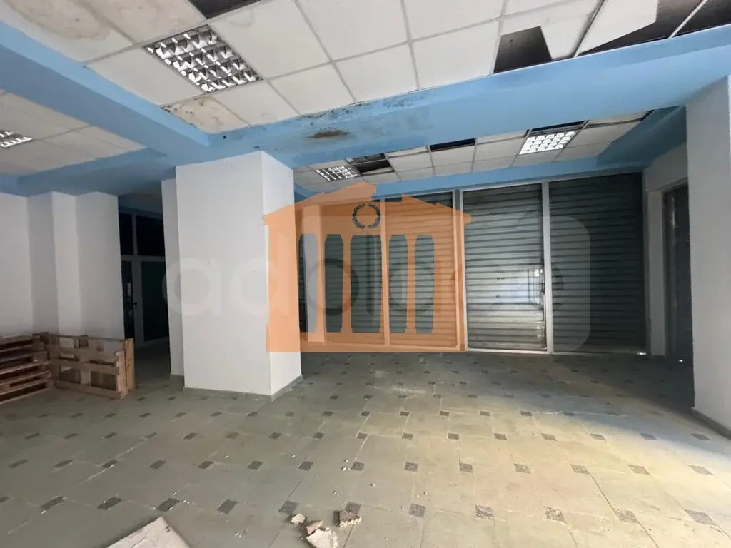 Pasuri të patundshme komerciale 100 m² 1 kati