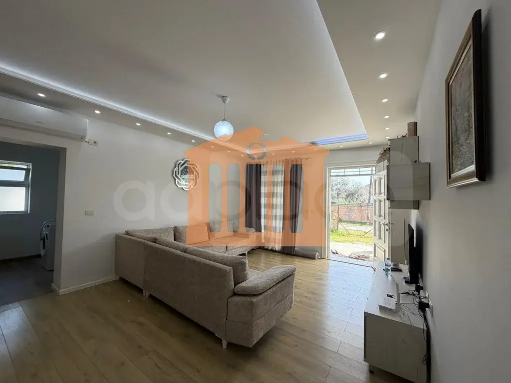 Vilë 280 m² 2 kati