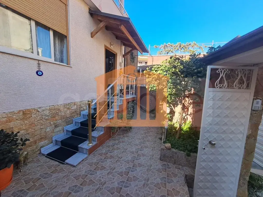 Vilë 174 m² 2 kati