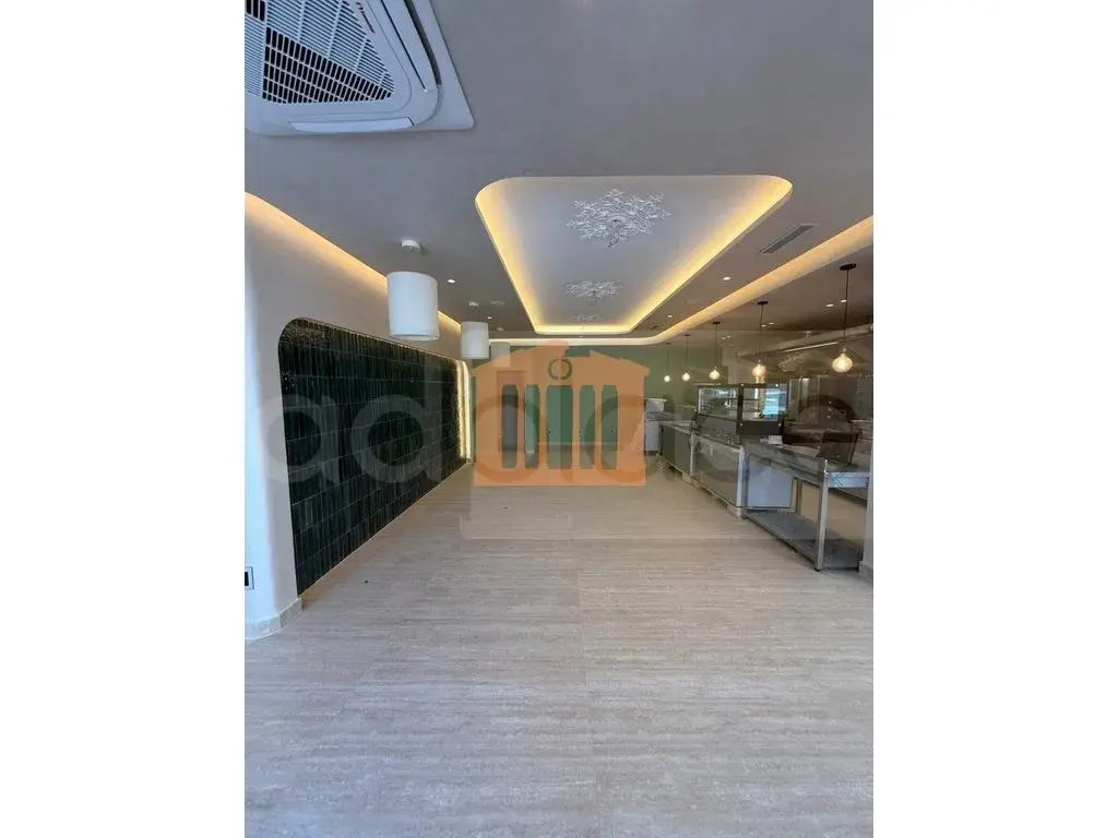 Pasuri të patundshme komerciale 120 m² 1 kati