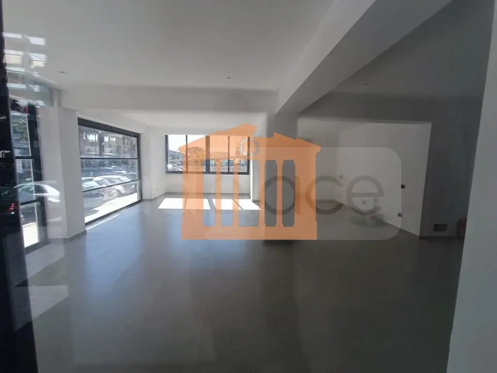 Pasuri të patundshme komerciale 110 m² 1 kati