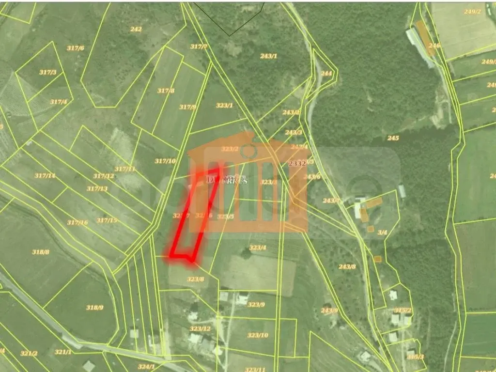 Parcela toke 4000 m²